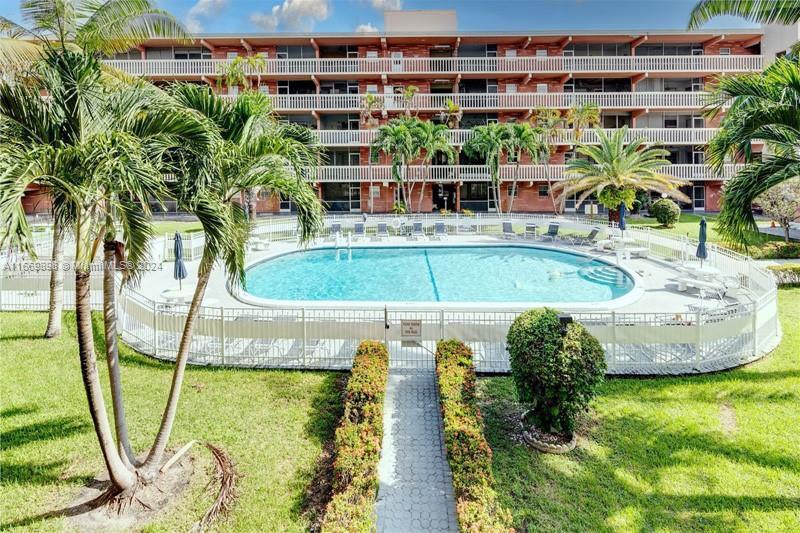 Picture of 200 NE 12Th Ave # 5C, Hallandale Beach FL 33009
