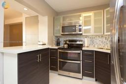 Picture of 5225 Collins Ave # 1404, Miami Beach, FL 33140