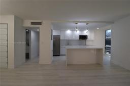Picture of 210 172Nd St # 332, Sunny Isles Beach, FL 33160