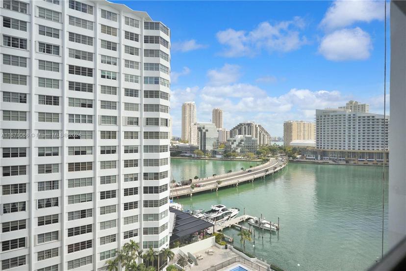 Picture of 905 Brickell Bay Dr # 1121, Miami FL 33131