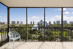 Picture of 3375 N Country Club Dr # 602, Aventura, FL 33180