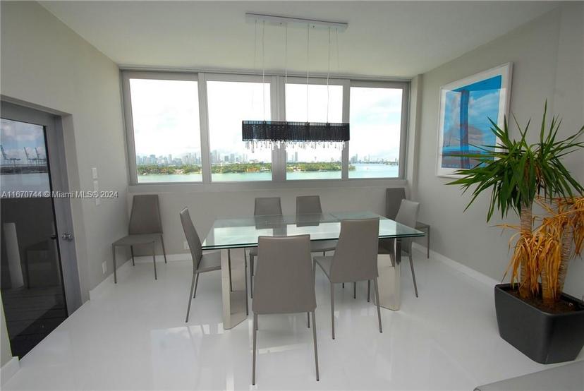 Picture of 800 West Ave, Miami Beach FL 33139