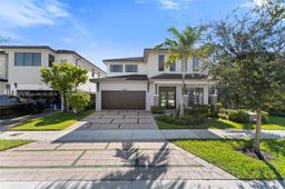 Picture of 15463 NW 88Th Ave, Miami Lakes, FL 33018