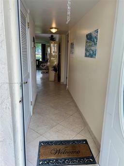 Picture of 9720 S Hollybrook Lake Dr # 101, Pembroke Pines, FL 33025