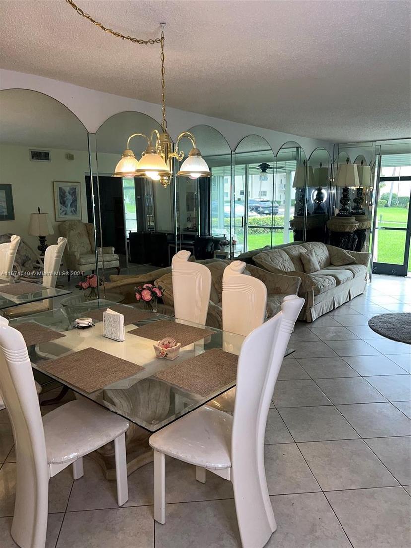 Picture of 9720 S Hollybrook Lake Dr # 101, Pembroke Pines FL 33025