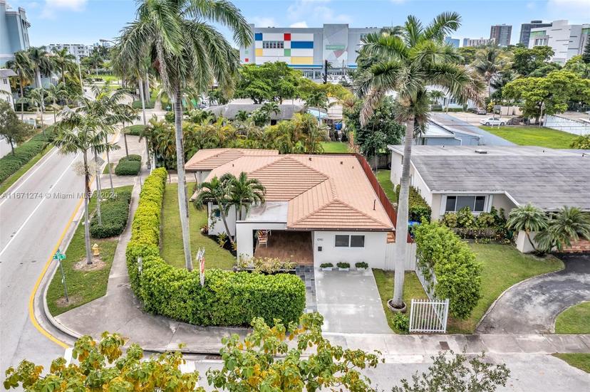 Picture of 1090 NE 81St St, Miami FL 33138