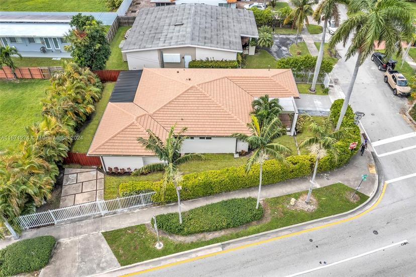 Picture of 1090 NE 81St St, Miami FL 33138