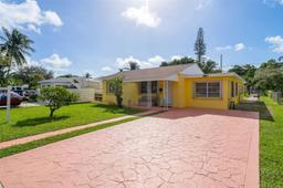 Picture of 1070 NE 143Rd St, North Miami, FL 33161