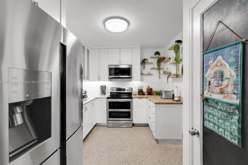 Picture of 1070 NE 143Rd St, North Miami FL 33161