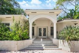 Picture of 188 Park Dr, Bal Harbour, FL 33154