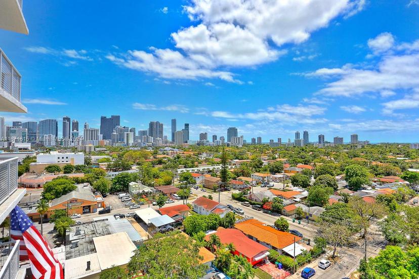 Picture of 900 SW 8Th St # 1110, Miami FL 33130