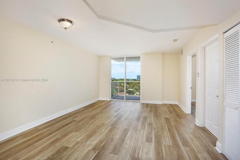 Picture of 900 SW 8Th St # 1110, Miami FL 33130