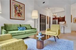 Picture of 20000 E Country Club Dr # 112, Aventura, FL 33180