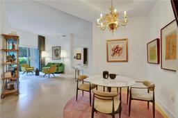Picture of 20000 E Country Club Dr # 112, Aventura, FL 33180