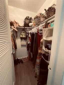 Picture of 541 Blue Heron Dr # 114, Hallandale Beach, FL 33009
