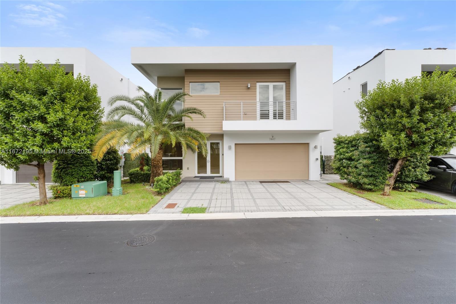 Picture of 7447 NW 97Th Ct, Doral, FL 33178
