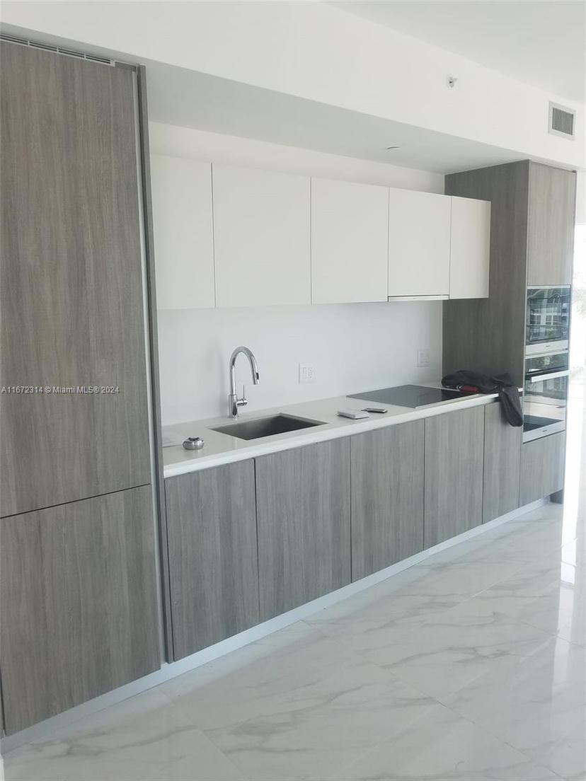 Picture of 2900 NE 7Th Ave # 709, Miami FL 33137