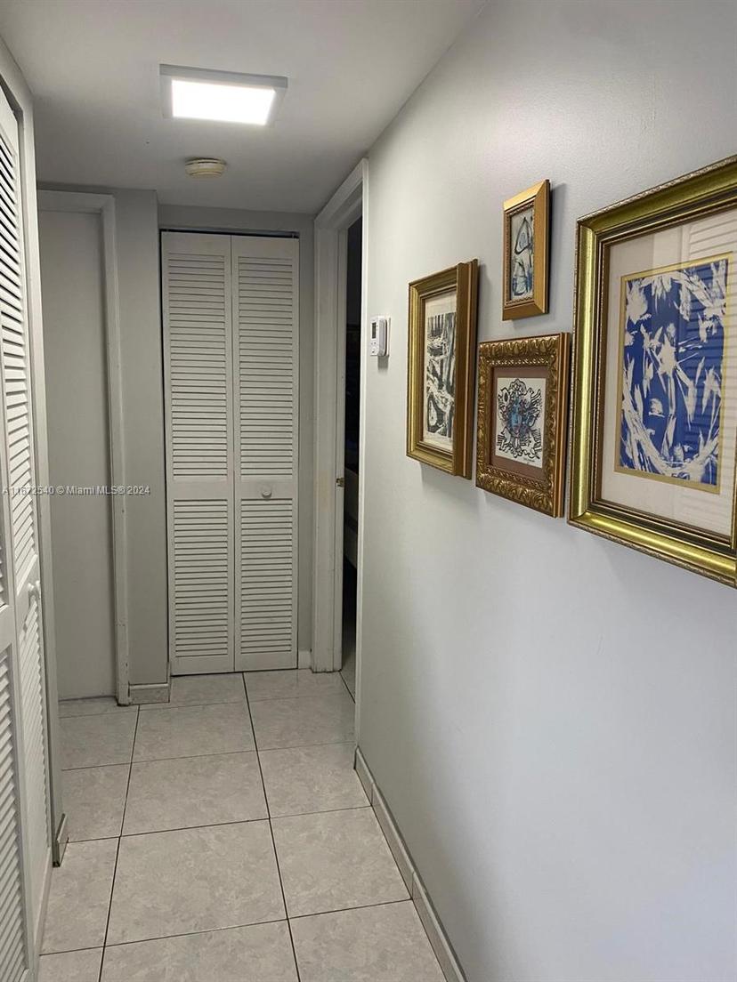 Picture of 1 Alhambra Cir # 501, Coral Gables FL 33134