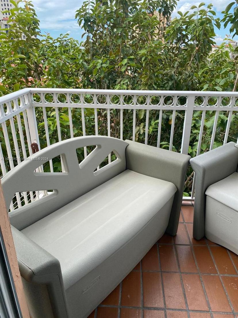 Picture of 1 Alhambra Cir # 501, Coral Gables FL 33134