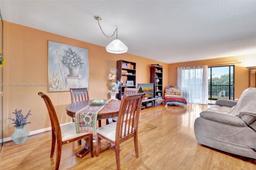 Picture of 10568 E Clairmont Cir # 303, Tamarac, FL 33321