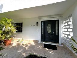 Picture of 1693 NE 171St St, North Miami Beach, FL 33162