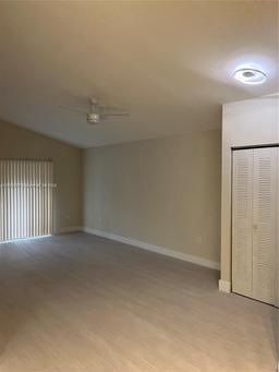 Picture of 2811 N Oakland Forest Dr # 309, Oakland Park, FL 33309