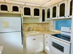 Picture of 2930 Point East Dr # E512, Aventura, FL 33160