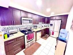 Picture of 9403 SW 76Th St # Y17, Miami, FL 33173