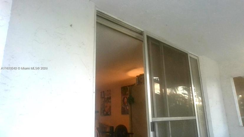 Picture of 496 NW 165Th St Rd # 314, Miami FL 33169