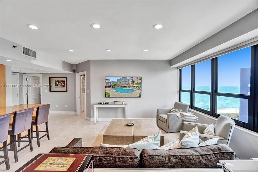 Picture of 5225 Collins Ave, Miami Beach FL 33140