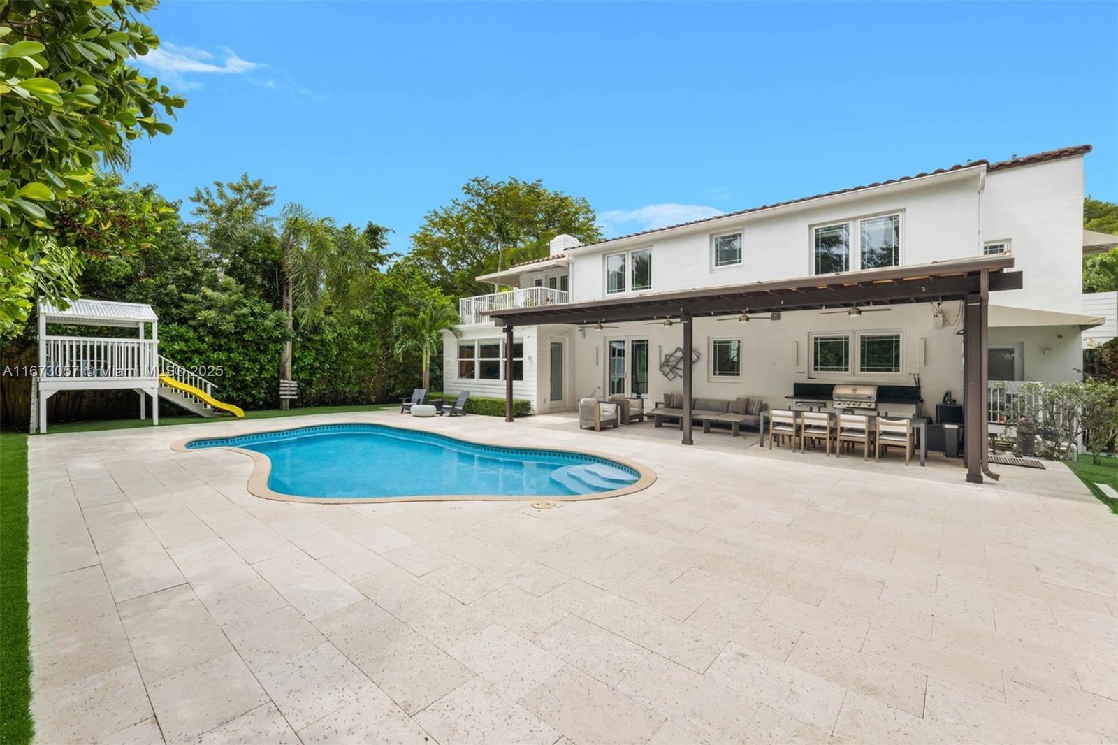 Picture of 4469 Alton Rd, Miami Beach, FL 33140