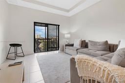 Picture of 8151 NW 104Th Ave # 31, Doral, FL 33178