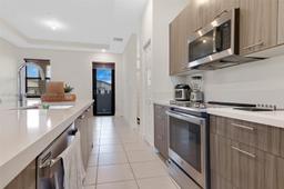 Picture of 8151 NW 104Th Ave # 31, Doral, FL 33178