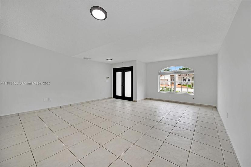 Picture of 970 SW 143Rd Pl, Miami FL 33184