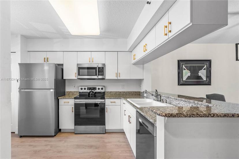 Picture of 5842 Crystal Shores Dr # 208, Boynton Beach FL 33437