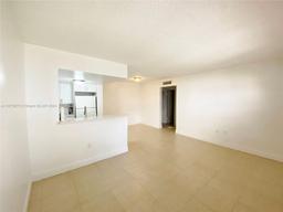 Picture of 670 NW 85Th Pl # 108, Miami, FL 33126