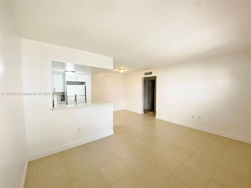Picture of 670 NW 85Th Pl # 108, Miami FL 33126