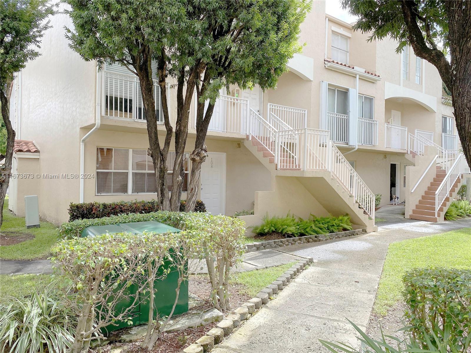 Picture of 670 NW 85Th Pl # 108, Miami, FL 33126