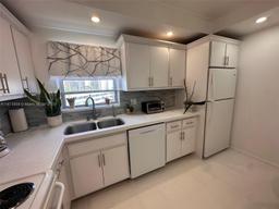 Picture of 3181 S Ocean Dr # 501, Hallandale Beach, FL 33009