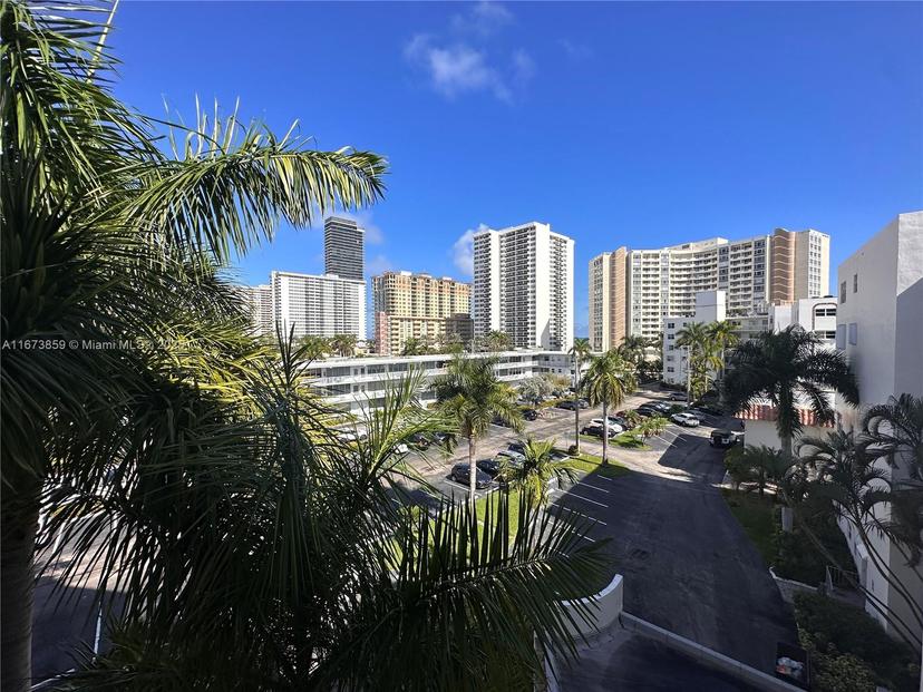 Picture of 3181 S Ocean Dr # 501, Hallandale Beach FL 33009