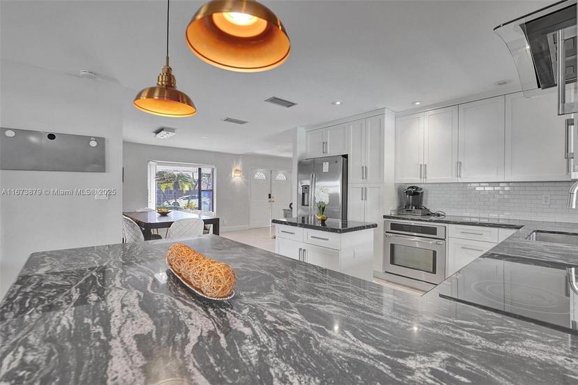 Picture of 21332 NE 18Th Pl, Miami FL 33179
