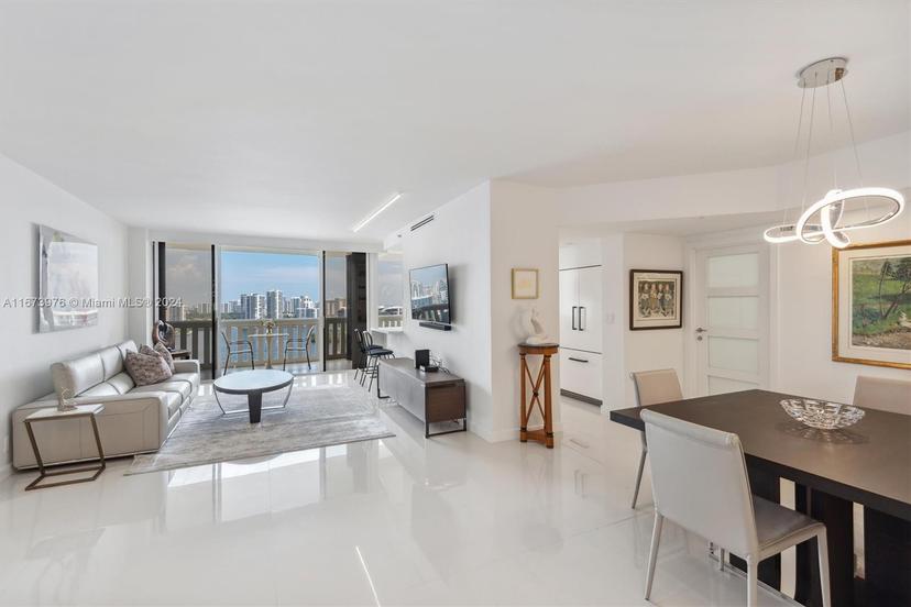 Picture of 3000 Island Blvd # 2404, Aventura FL 33160
