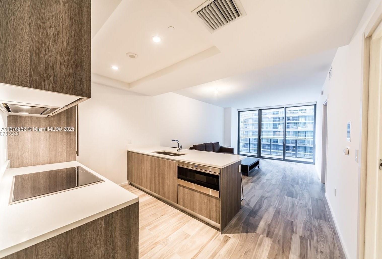 Picture of 801 S Miami Ave # 2707, Miami, FL 33130