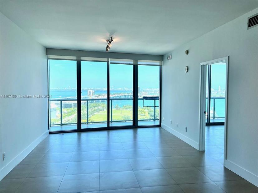 Picture of 888 Biscayne Blvd # 1811, Miami FL 33132