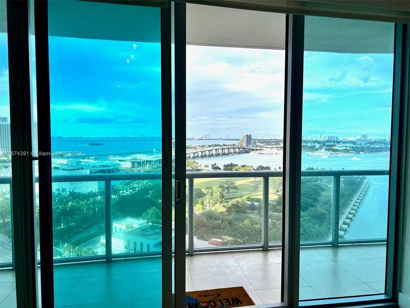 Picture of 888 Biscayne Blvd # 1811, Miami FL 33132