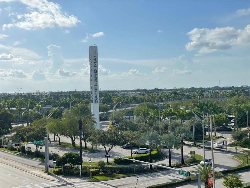 Picture of 7355 SW 89Th St # 618N, Miami FL 33156