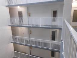 Picture of 7800 Carlyle Ave # 5C, Miami Beach, FL 33141