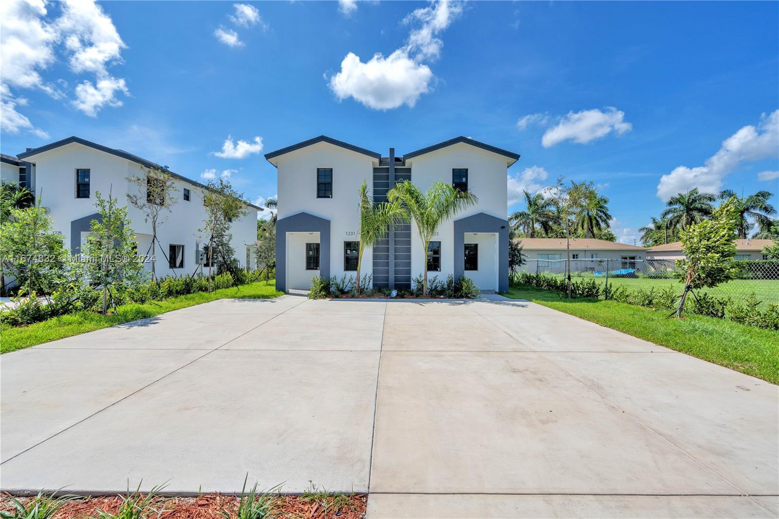 Picture of 1233 NW 9Th Avenue # 1233, Florida City, FL 33034