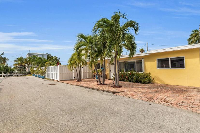 Picture of 11554 5Th Avenue Ocean, Marathon FL 33050