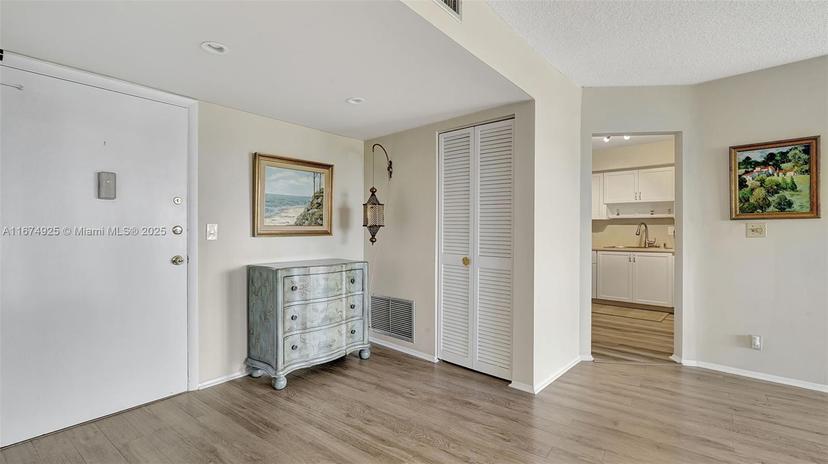 Picture of 300 Diplomat Pkwy # 817, Hallandale Beach FL 33009